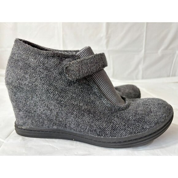 Blowfish Grey Tweed Wedge Heeled Shoe Womens Size 8.5 - Picture 2 of 12